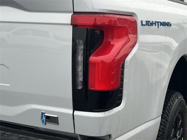 New 2025 Ford F150 Lightning XLT image 5