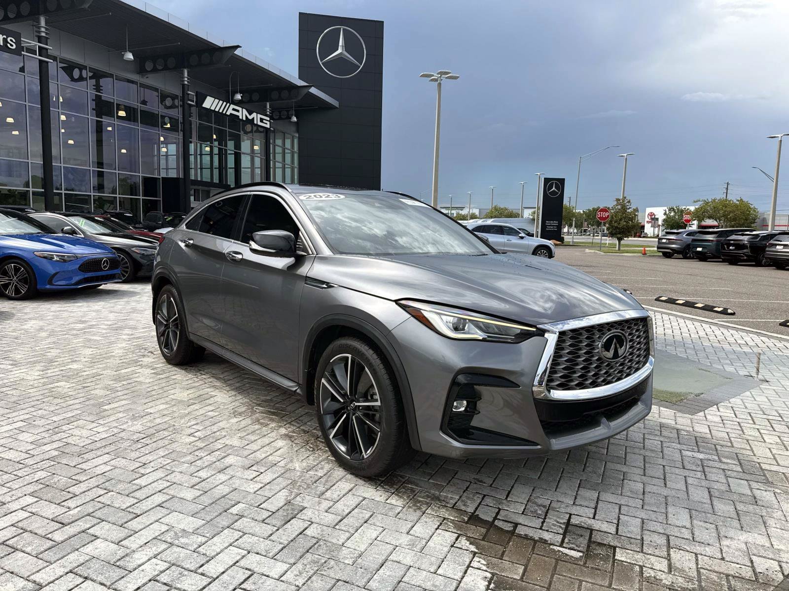 Used 2023 INFINITI QX55 Luxe w/ Cargo Package AWD/4WD image 7