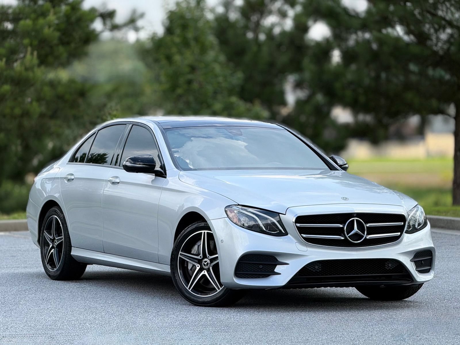 Used 2019 Mercedes-Benz E 300 4MATIC image 13