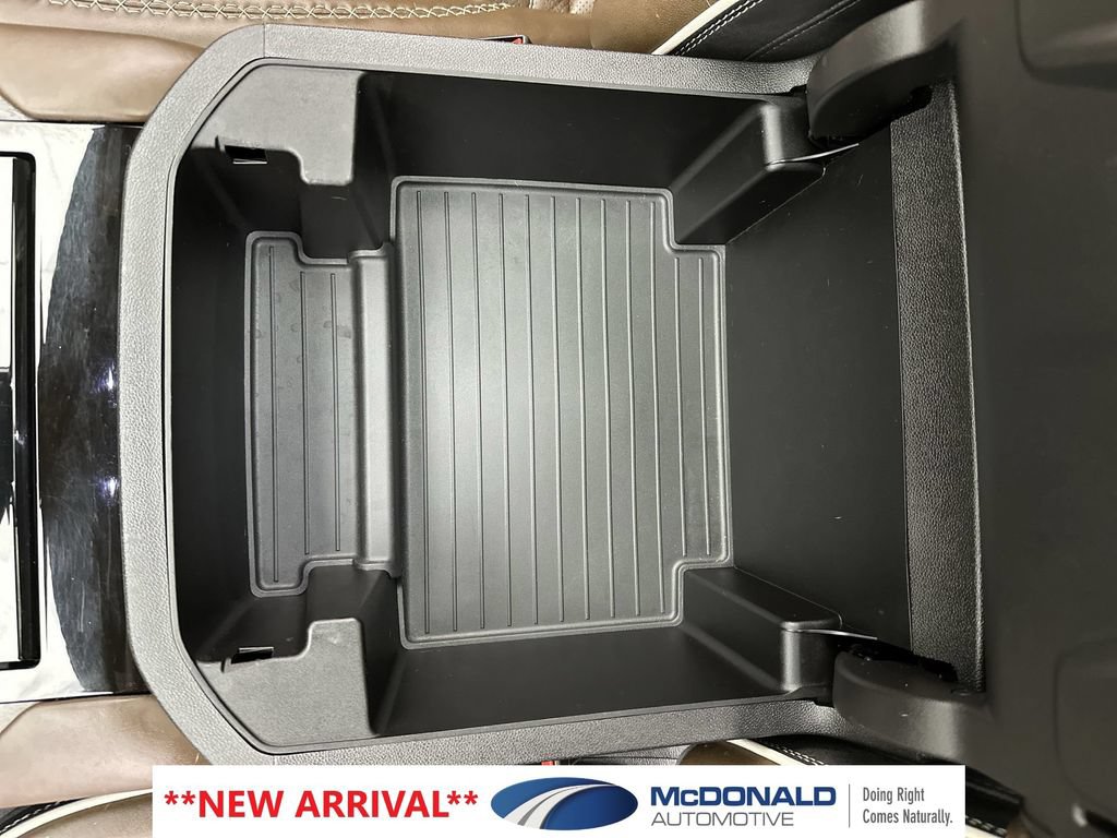 Used 2025 GMC Yukon Denali Ultimate AWD/4WD image 21