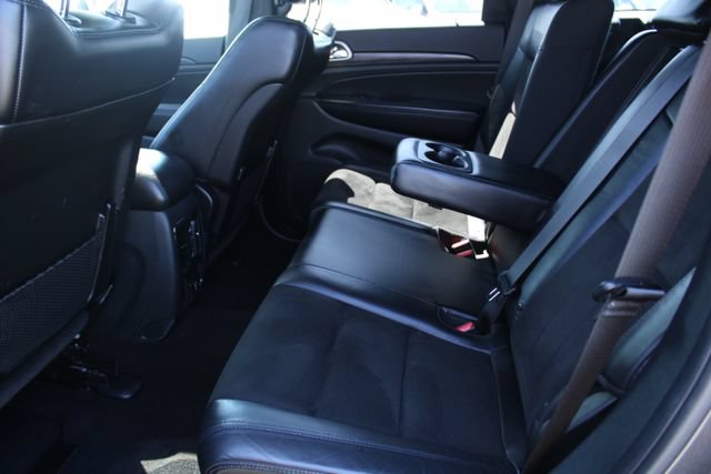 Used 2019 Jeep Grand Cherokee Altitude RWD image 41