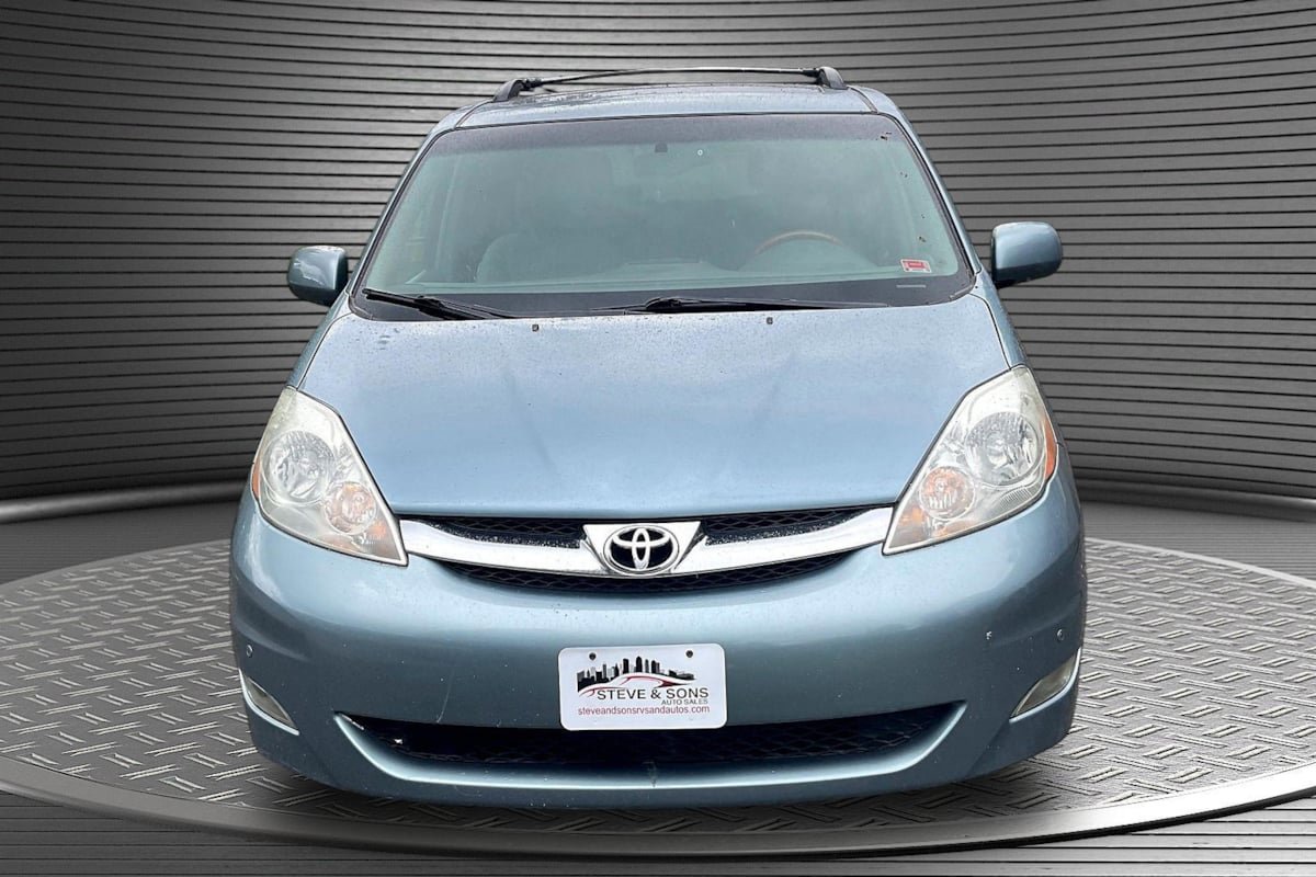 Used 2006 Toyota Sienna XLE Limited AWD/4WD image 2