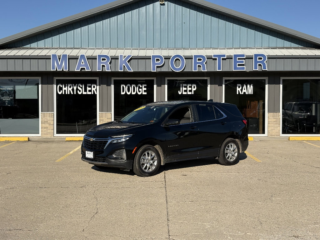 Used 2024 Chevrolet Equinox LT AWD/4WD image 1