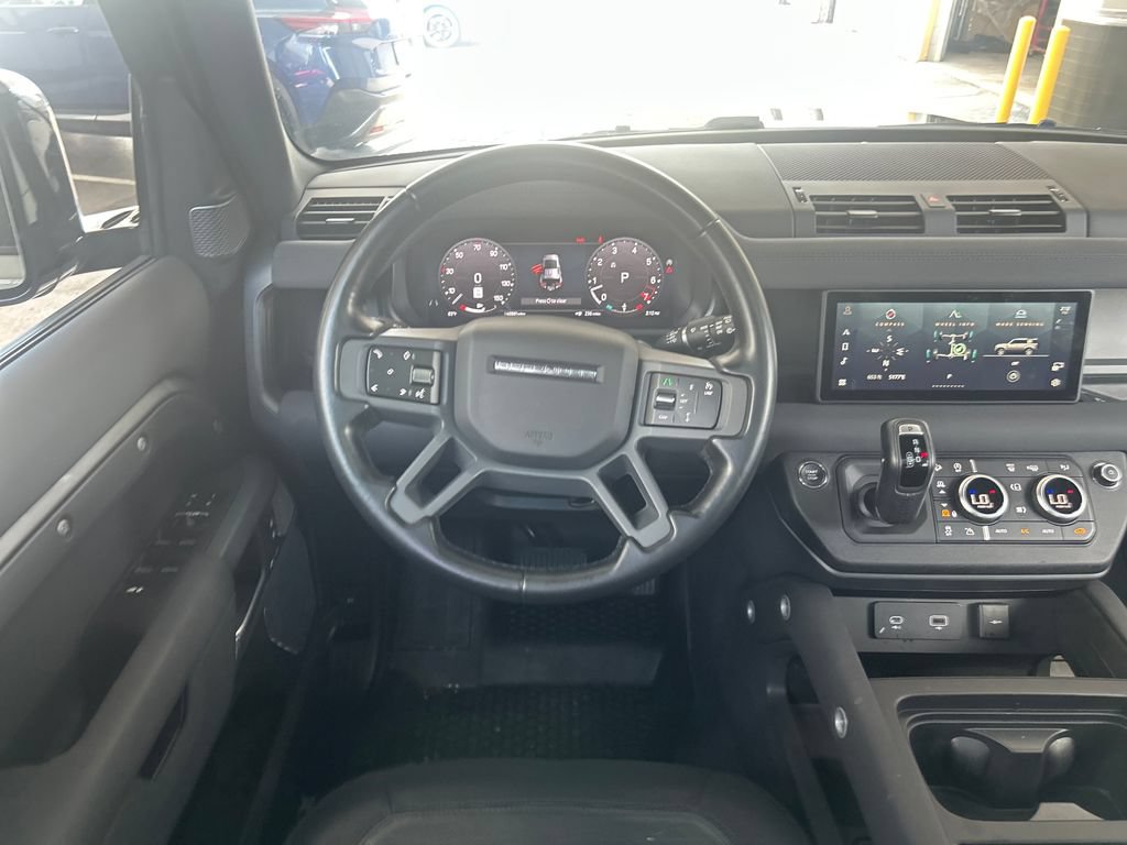 Used 2023 Land Rover Defender 110 X-Dynamic SE AWD/4WD image 16