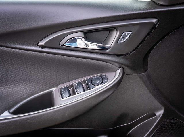 Used 2025 Chevrolet Malibu LT image 19