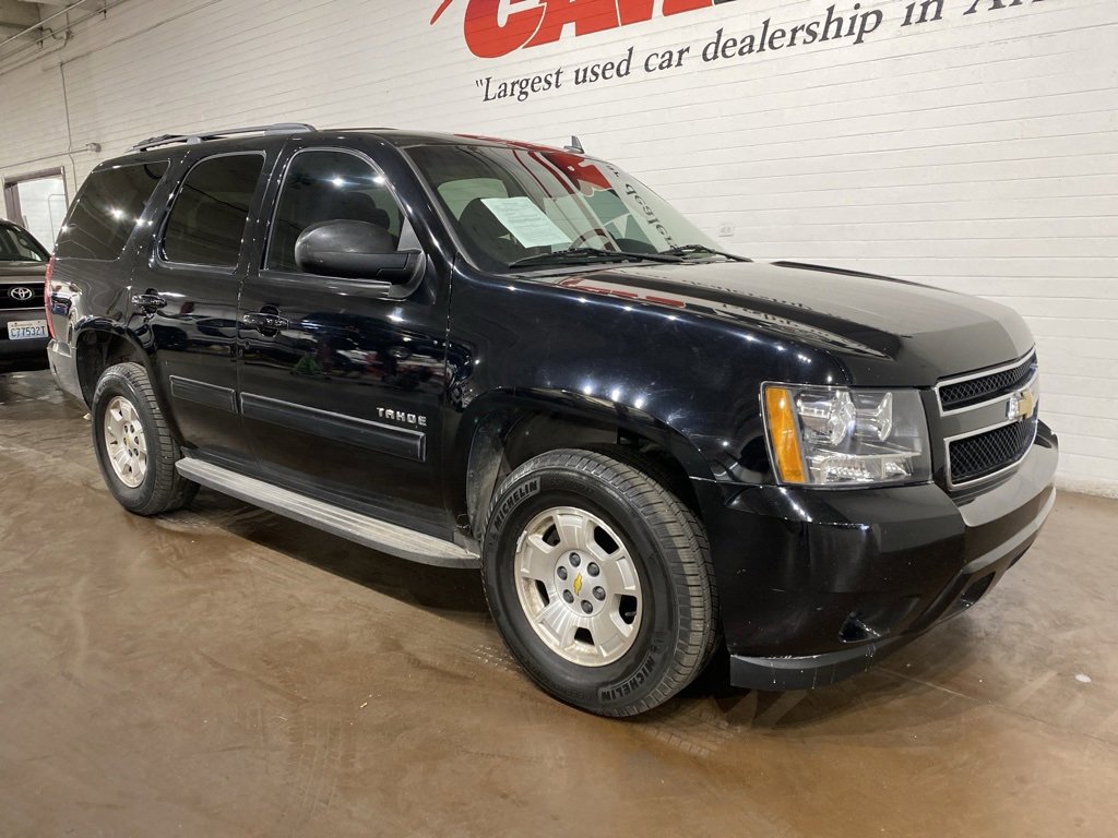 Used 2010 Chevrolet Tahoe LS w/ Interior Plus Package image 2