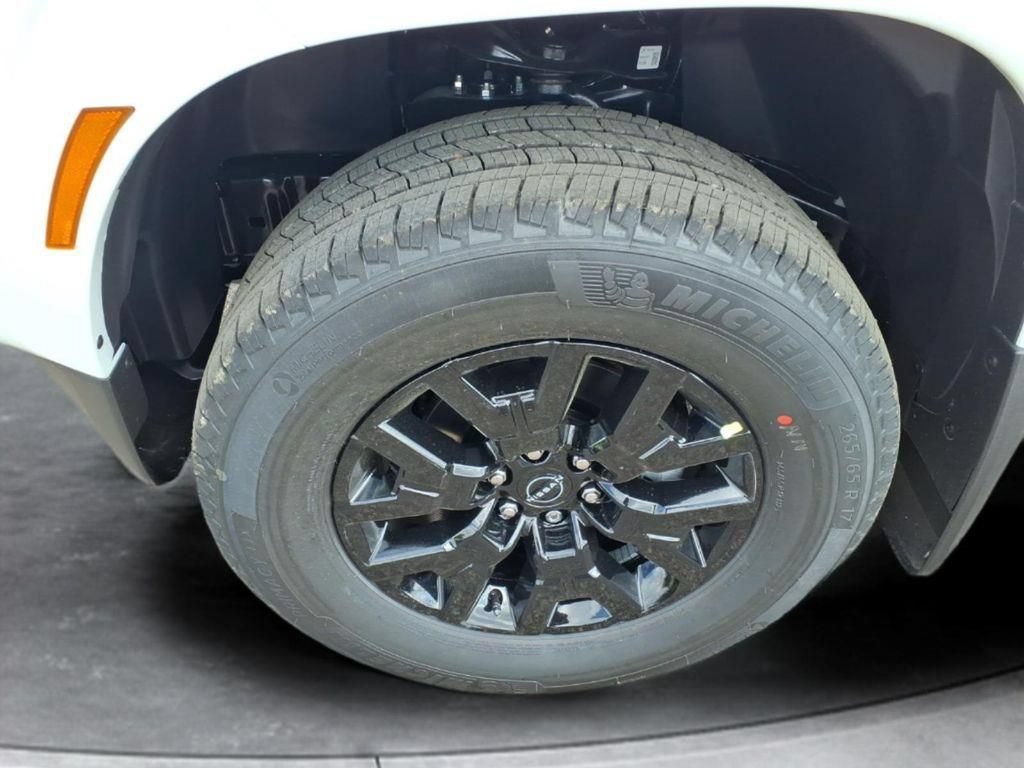 New 2026 Nissan Frontier SV w/ SV Convenience Package AWD/4WD image 9