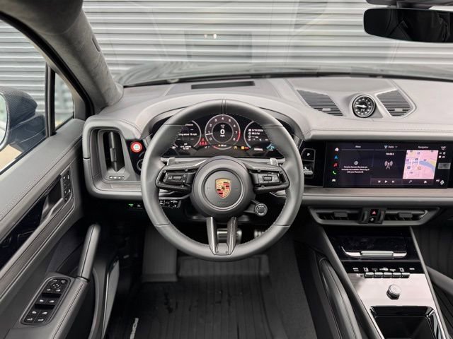 New 2026 Porsche Cayenne GTS image 17