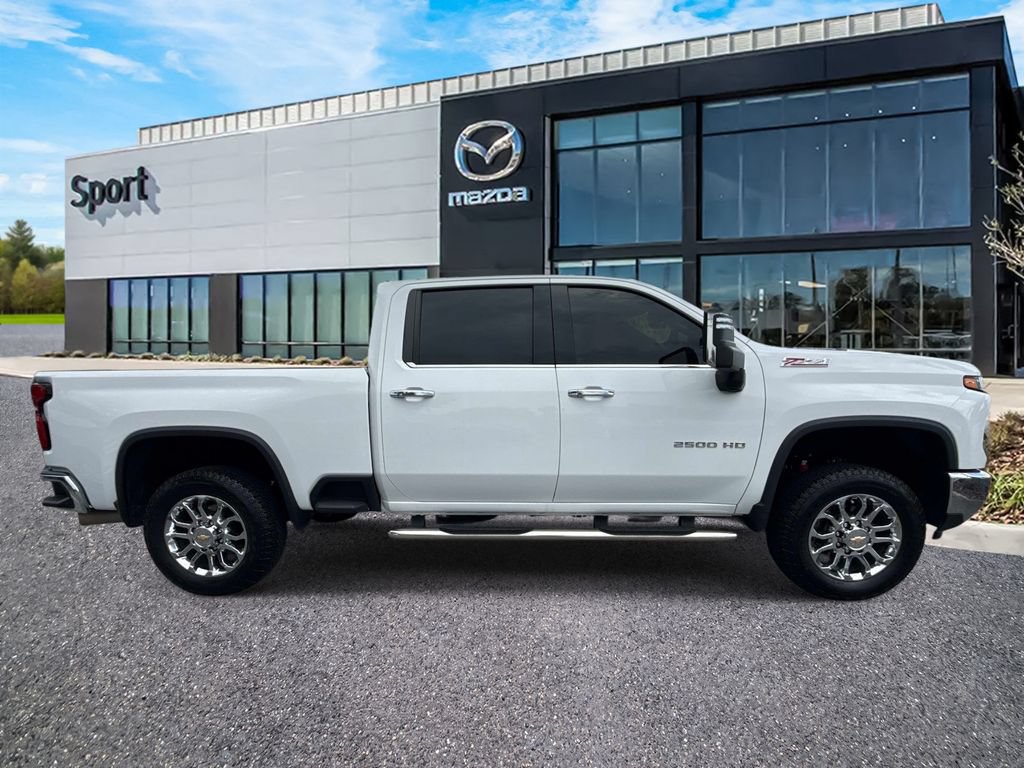 Used 2024 Chevrolet Silverado 2500 LTZ w/ LTZ Plus Package AWD/4WD image 2