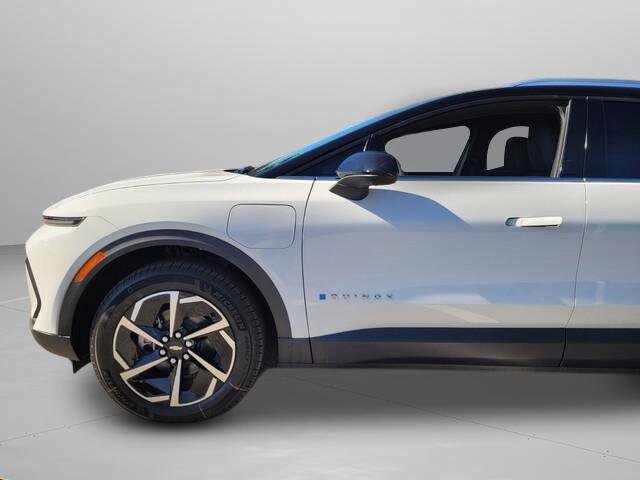 New 2026 Chevrolet Equinox EV LT image 22