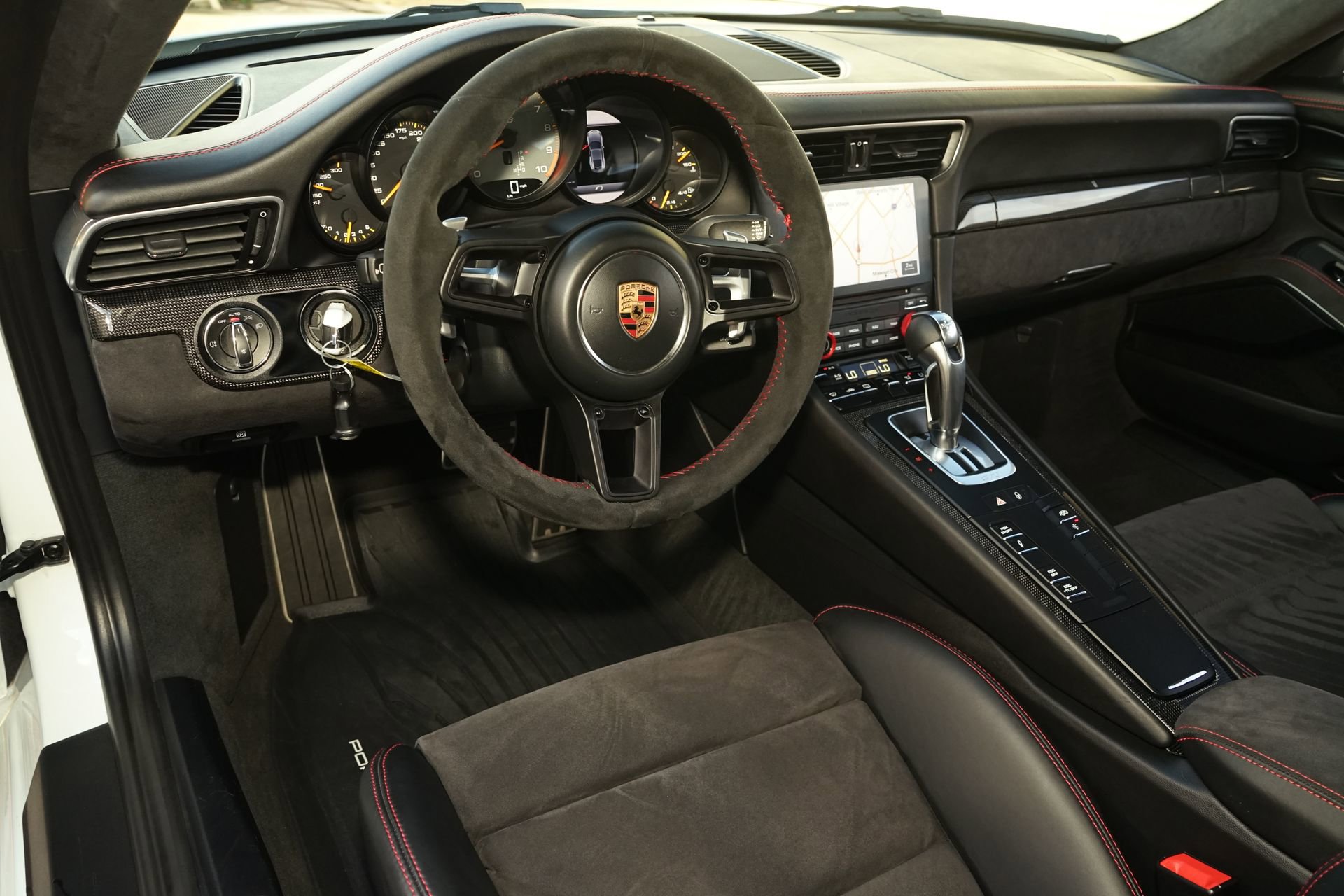 Used 2018 Porsche 911 GT3 RWD image 9