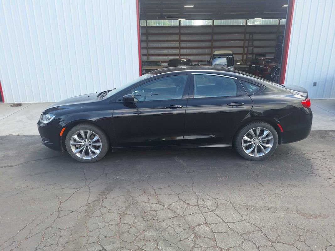 Used 2015 Chrysler 200 S w/ Navigation & Sound Group I AWD/4WD image 5