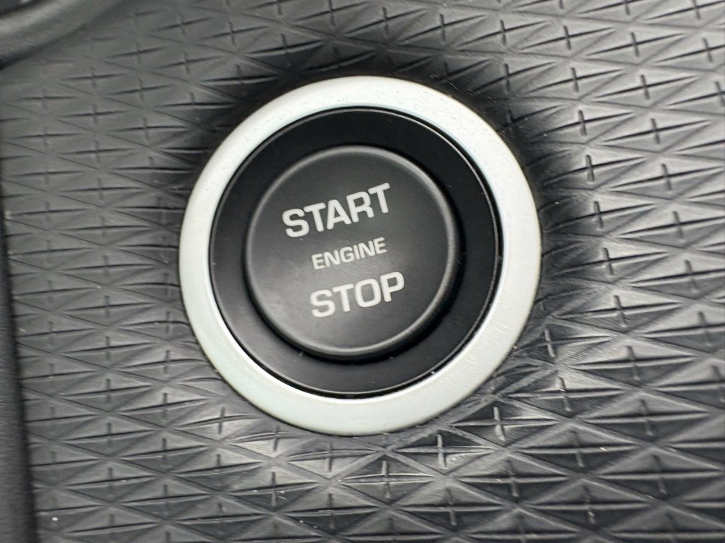 Used 2020 Land Rover Range Rover Velar S image 50