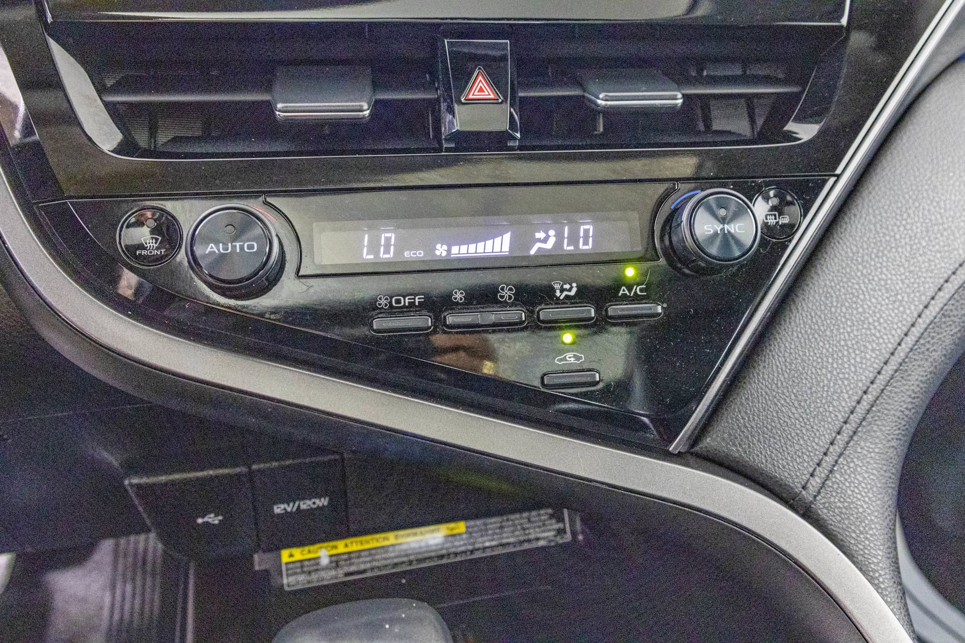 Used 2021 Toyota Camry XLE FWD image 27