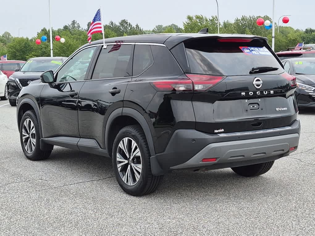 Used 2021 Nissan Rogue SV AWD/4WD image 4