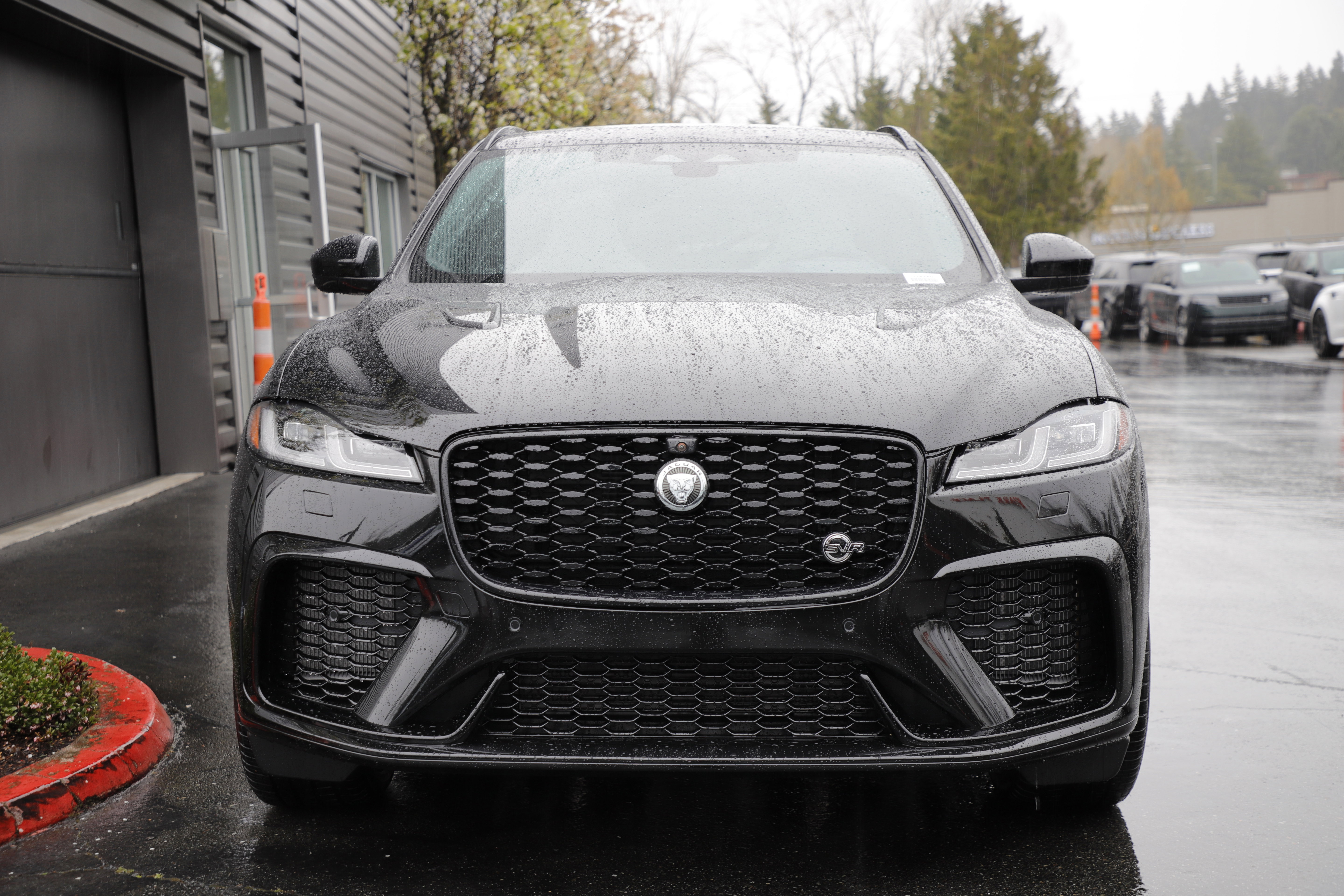 New 2026 Jaguar F-PACE SVR image 6