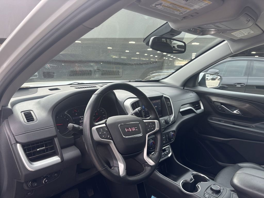Used 2024 GMC Terrain SLT image 12