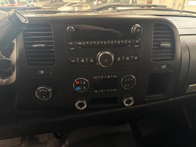 Used 2007 Chevrolet Silverado 2500 LT w/ 1LT Convenience Package image 14