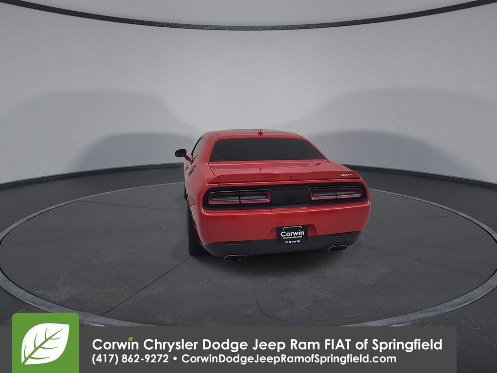 Used 2015 Dodge Challenger SRT RWD image 12
