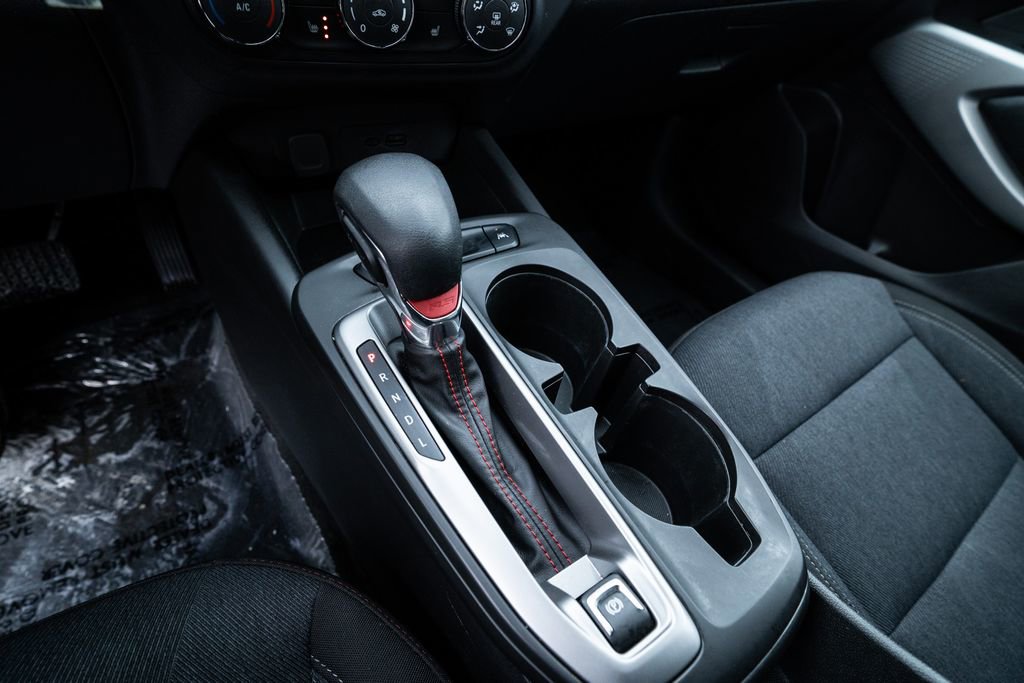 Used 2024 Chevrolet Trax RS w/ Sunroof Package image 23