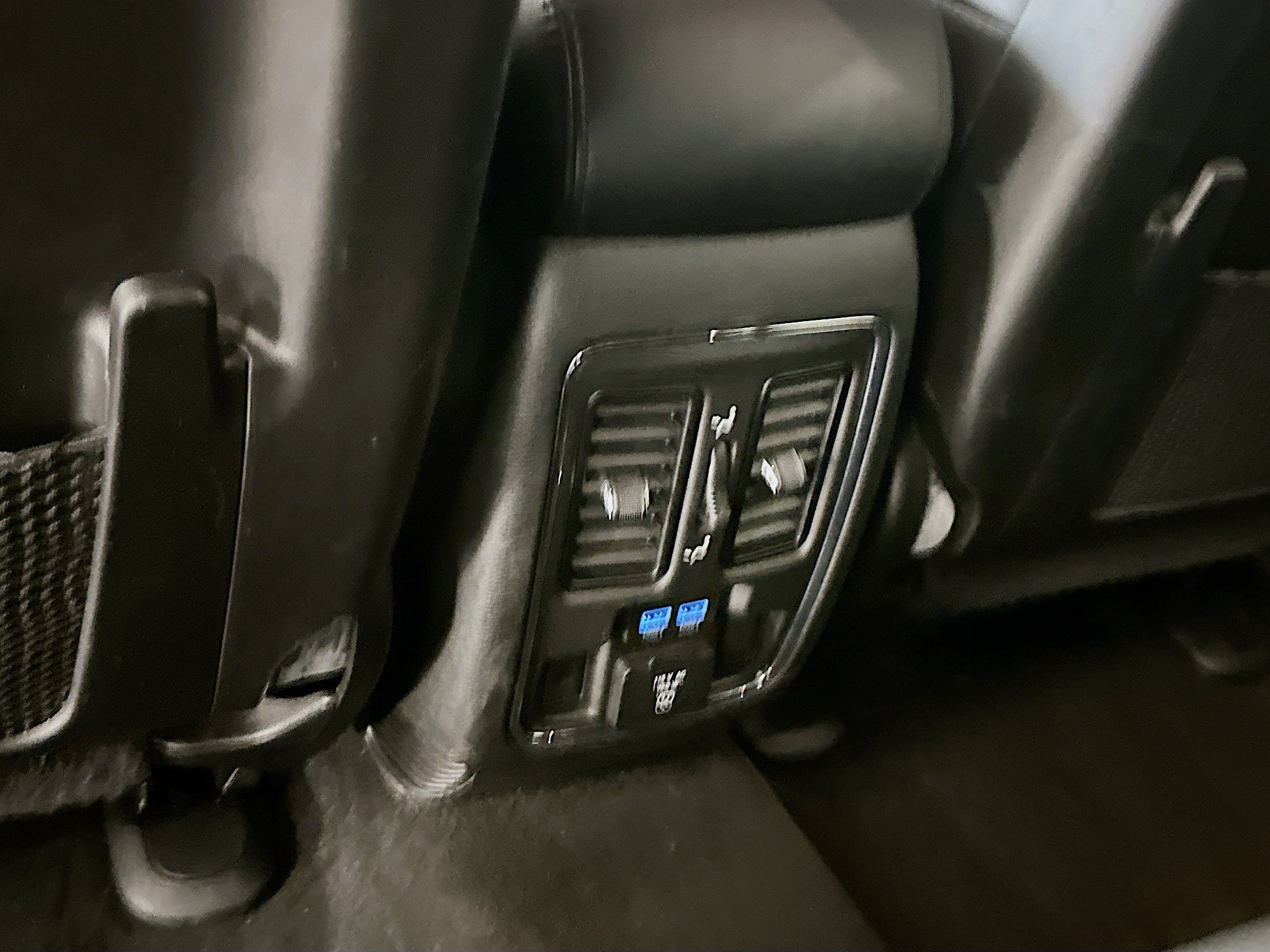 Used 2021 Jeep Grand Cherokee Limited AWD/4WD image 29