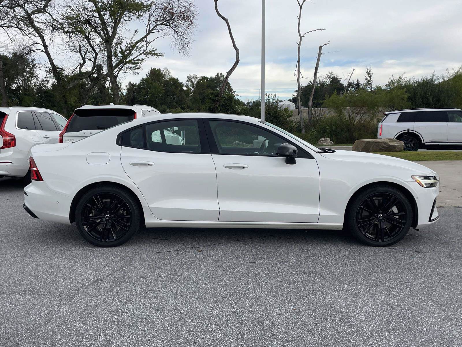 Used 2024 Volvo S60 T8 Plus w/ Climate Package AWD/4WD image 29