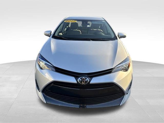Used 2017 Toyota Corolla LE w/ Carpet Mat Package (TMS) FWD image 2