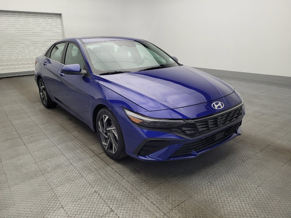 Used 2025 Hyundai Elantra SEL FWD image 13