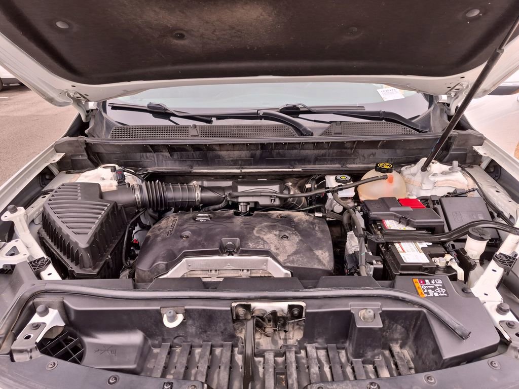 Used 2021 GMC Acadia SLE FWD image 17