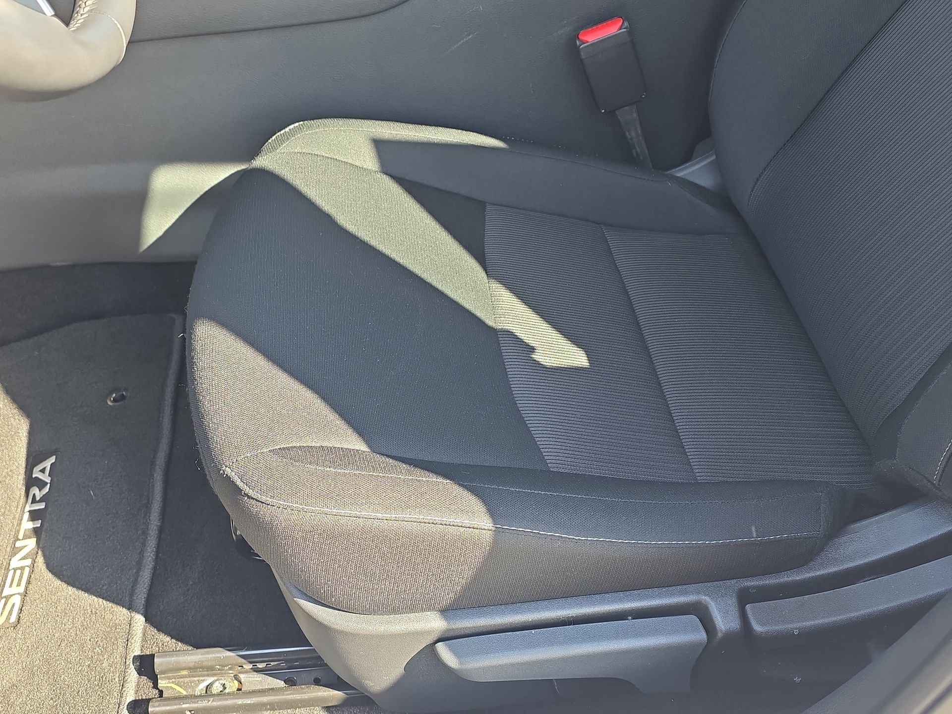 Certified 2025 Nissan Sentra SV w/ All-Weather Package image 27