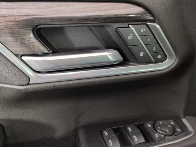 Used 2025 Chevrolet Silverado 1500 LTZ w/ LTZ Premium Package image 13