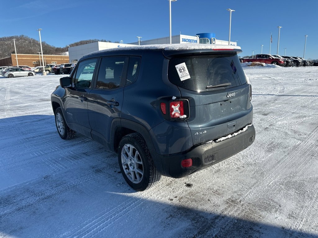 Used 2023 Jeep Renegade Latitude image 10
