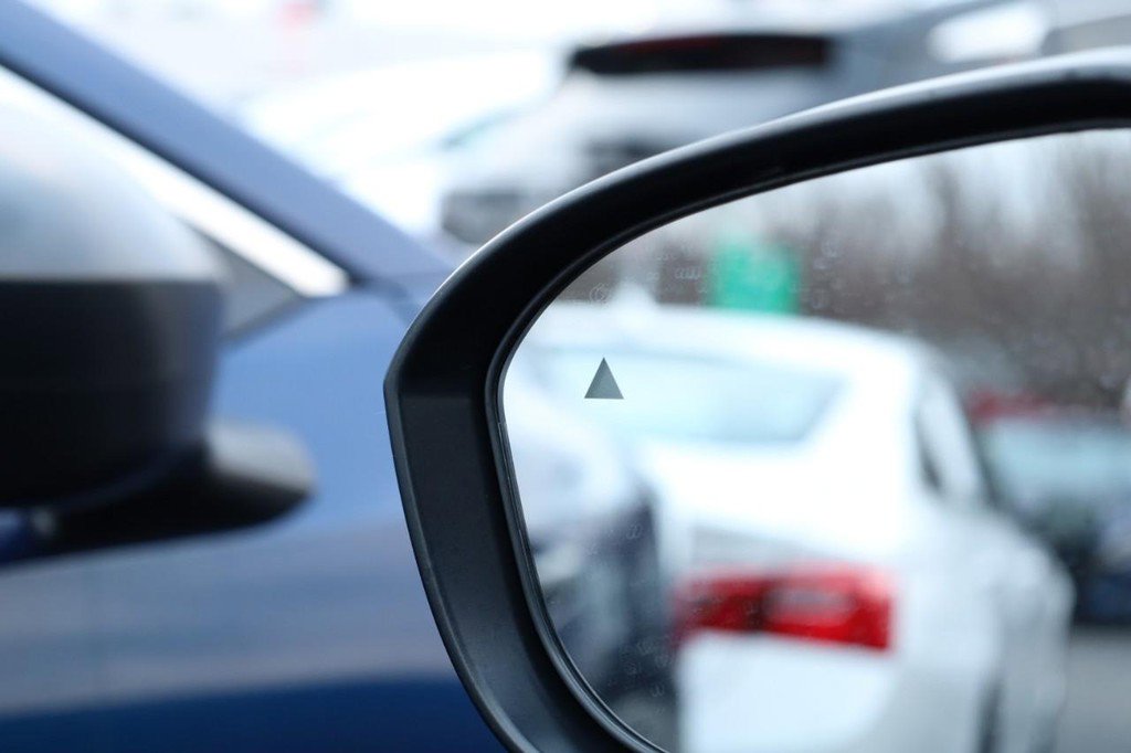 New 2026 Nissan Kicks S image 20