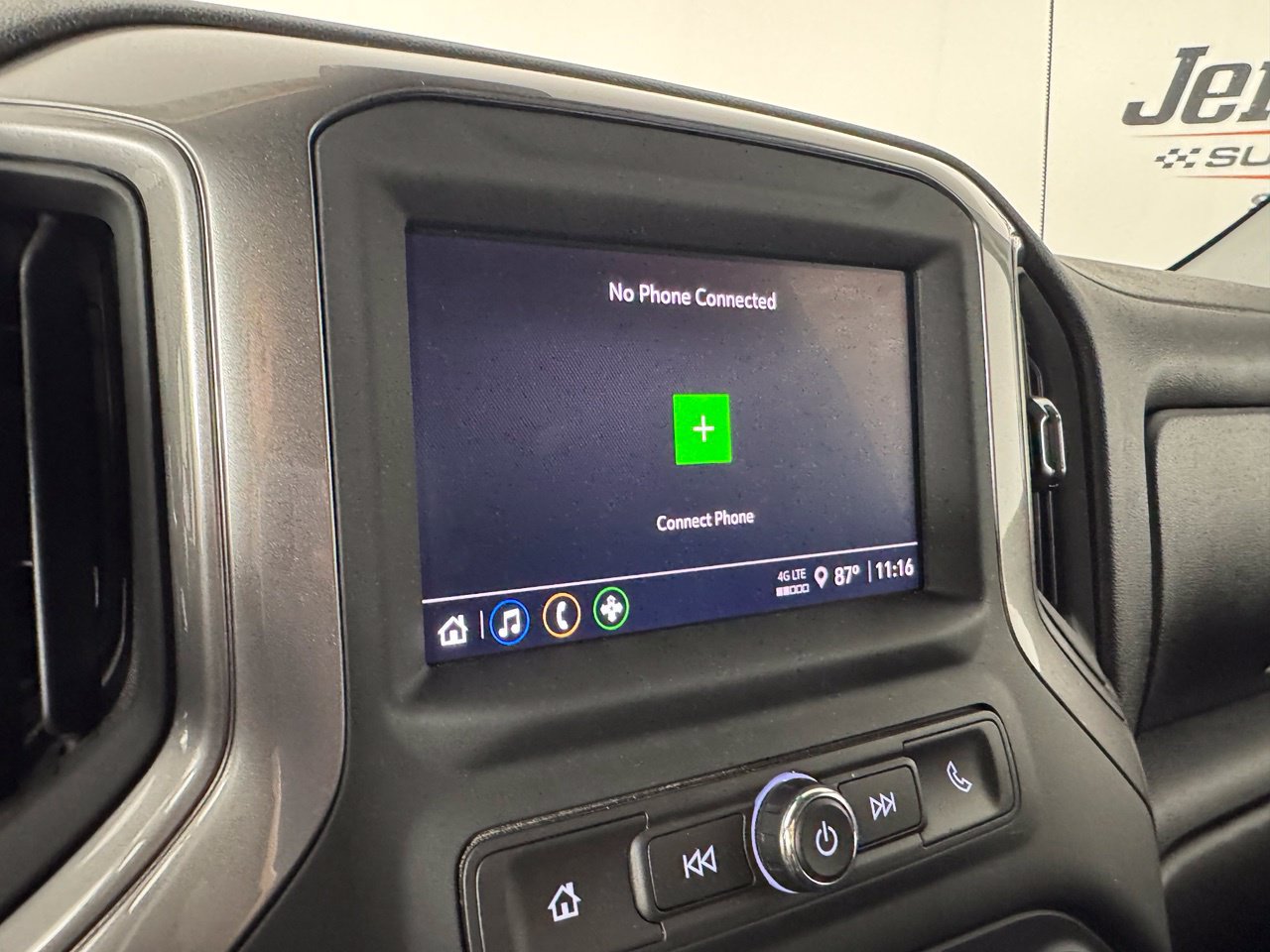 Used 2025 Chevrolet Silverado 2500 Custom w/ Custom Value Package AWD/4WD image 16