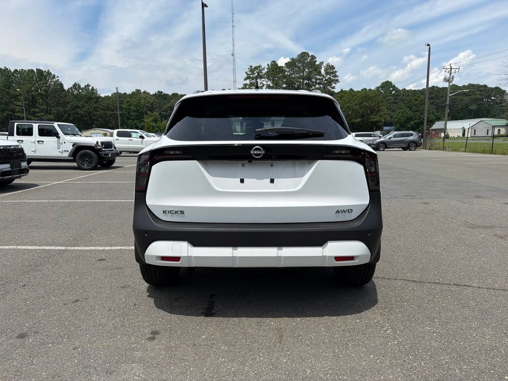 New 2026 Nissan Kicks SV w/ SV Premium Package AWD/4WD image 5