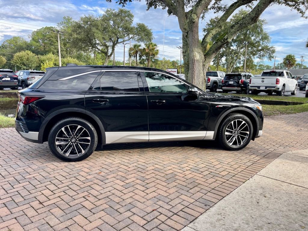 Used 2024 Acura ZDX A-Spec image 7
