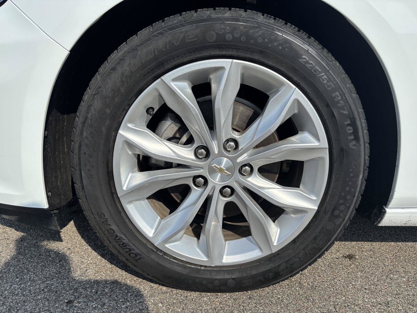 Used 2024 Chevrolet Malibu LT FWD image 7