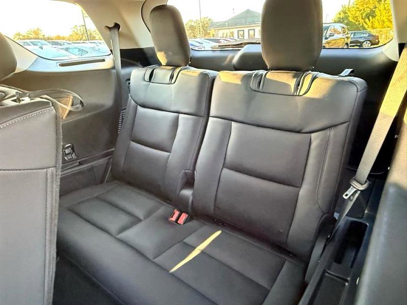 Used 2025 Ford Explorer Active image 19