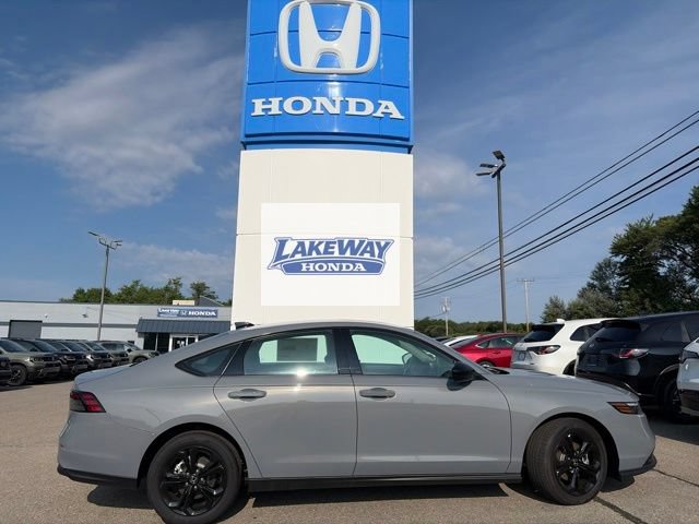 New 2025 Honda Accord SE