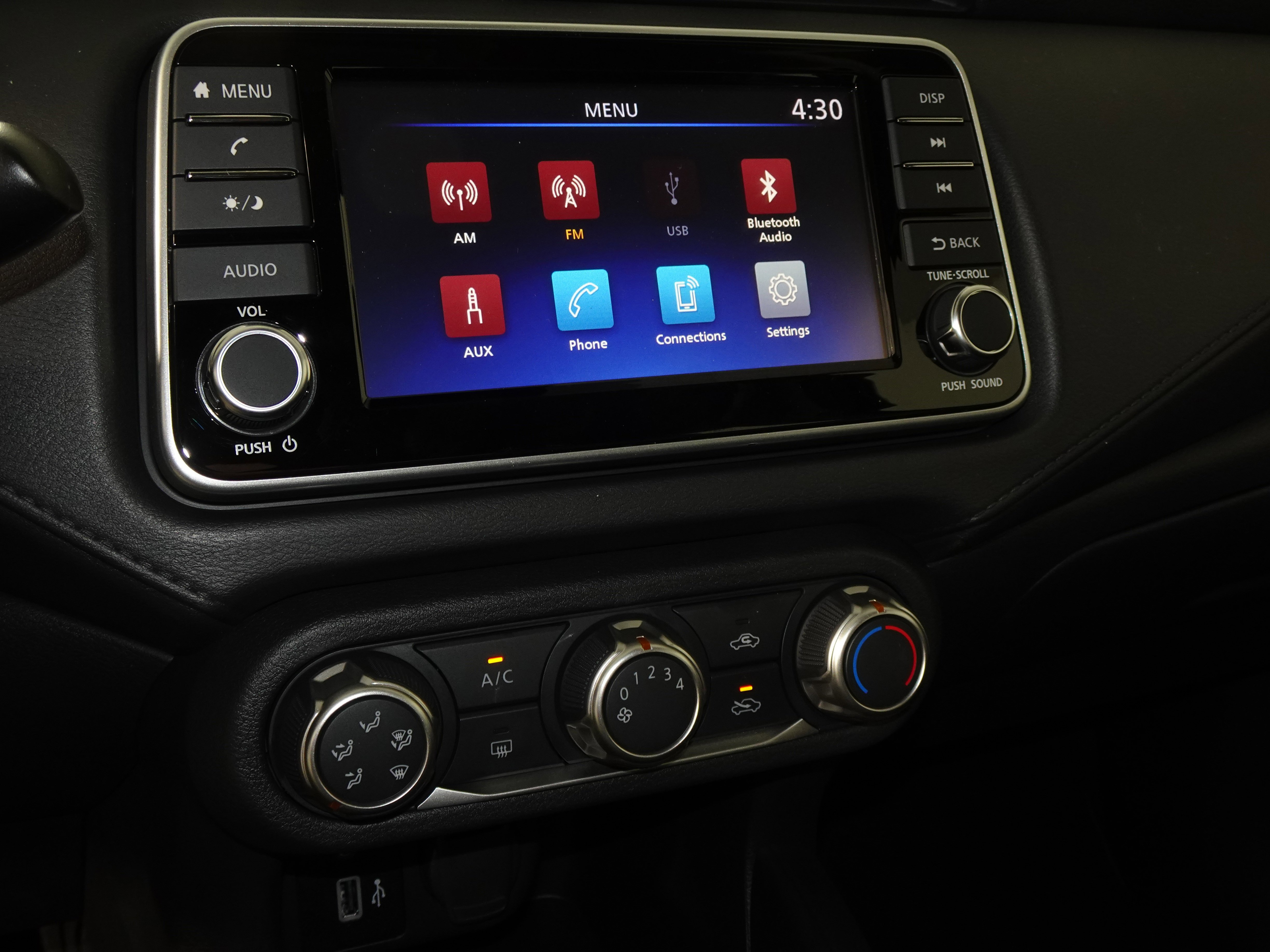 New 2025 Nissan Versa S w/ Trunk Package image 23