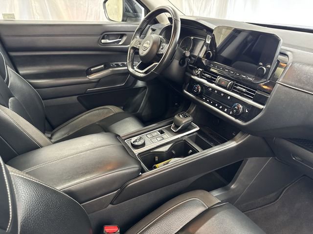 Used 2022 Nissan Pathfinder SL w/ SL Premium Package image 31