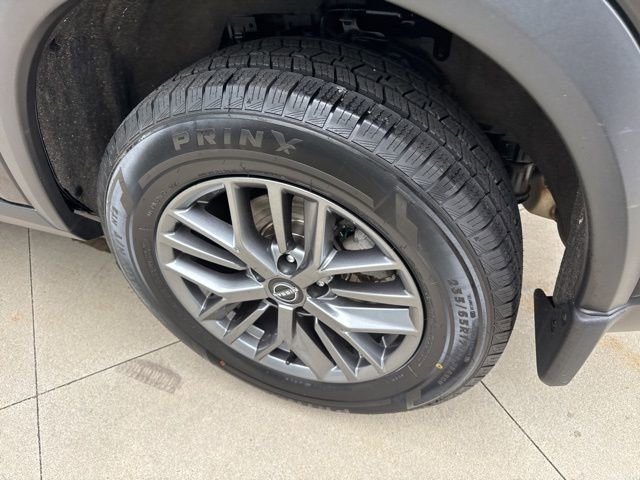 Used 2022 Nissan Rogue S image 11