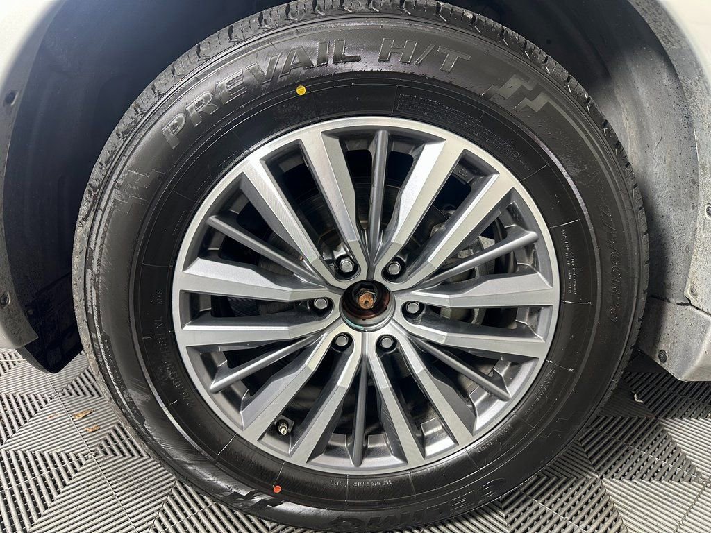 Used 2024 Nissan Armada SL AWD/4WD image 11