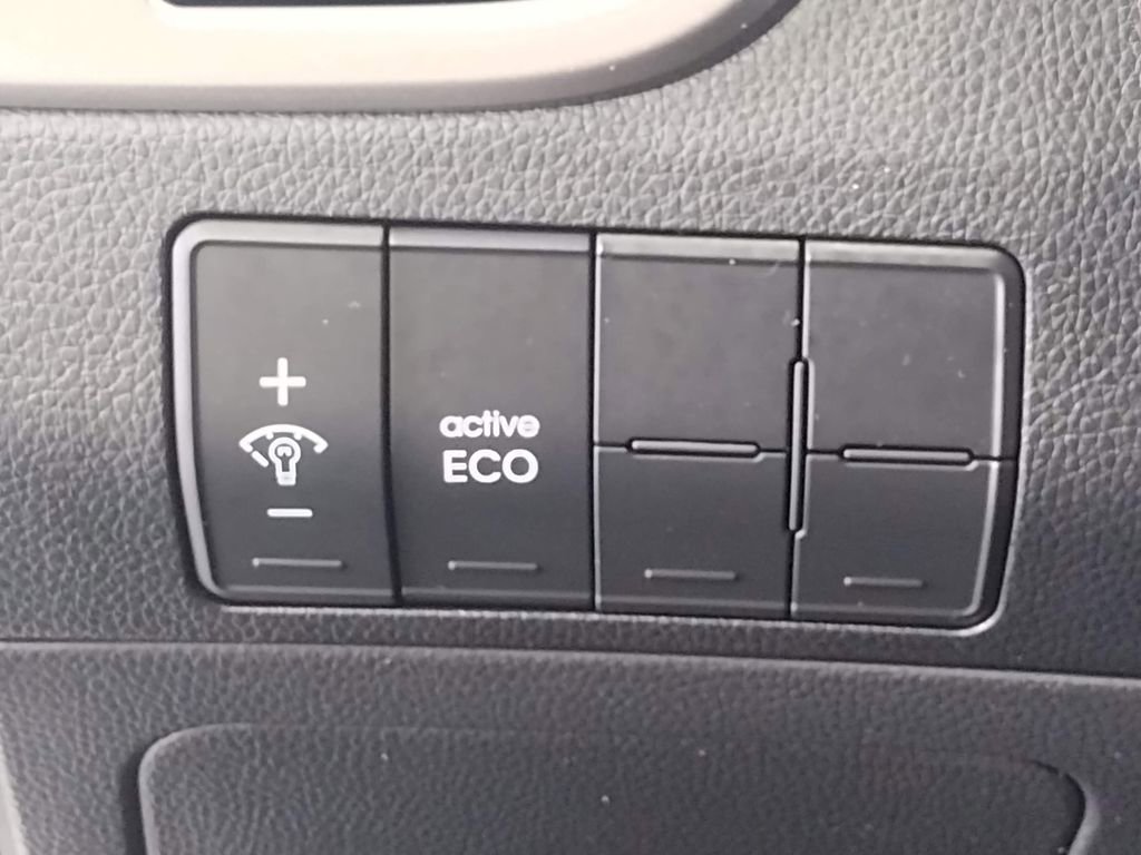 Used 2014 Hyundai Elantra GT w/ Option Group 03 FWD image 25
