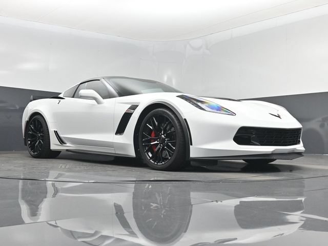 Used 2016 Chevrolet Corvette Z06 w/ 3LZ Preferred Equipment Group RWD image 32