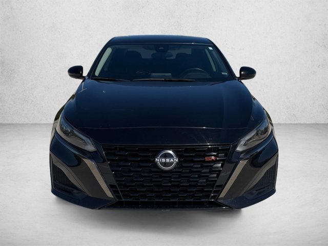 Used 2025 Nissan Altima 2.5 SR FWD image 2