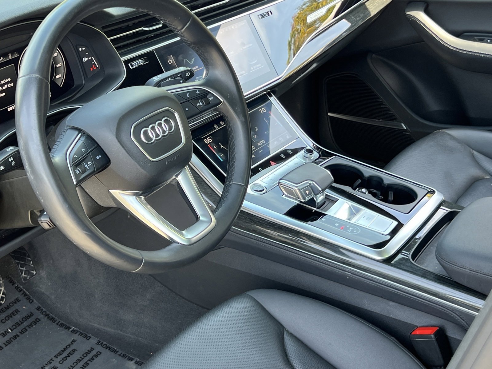 Used 2021 Audi Q7 3.0T Prestige w/ Prestige Package image 4