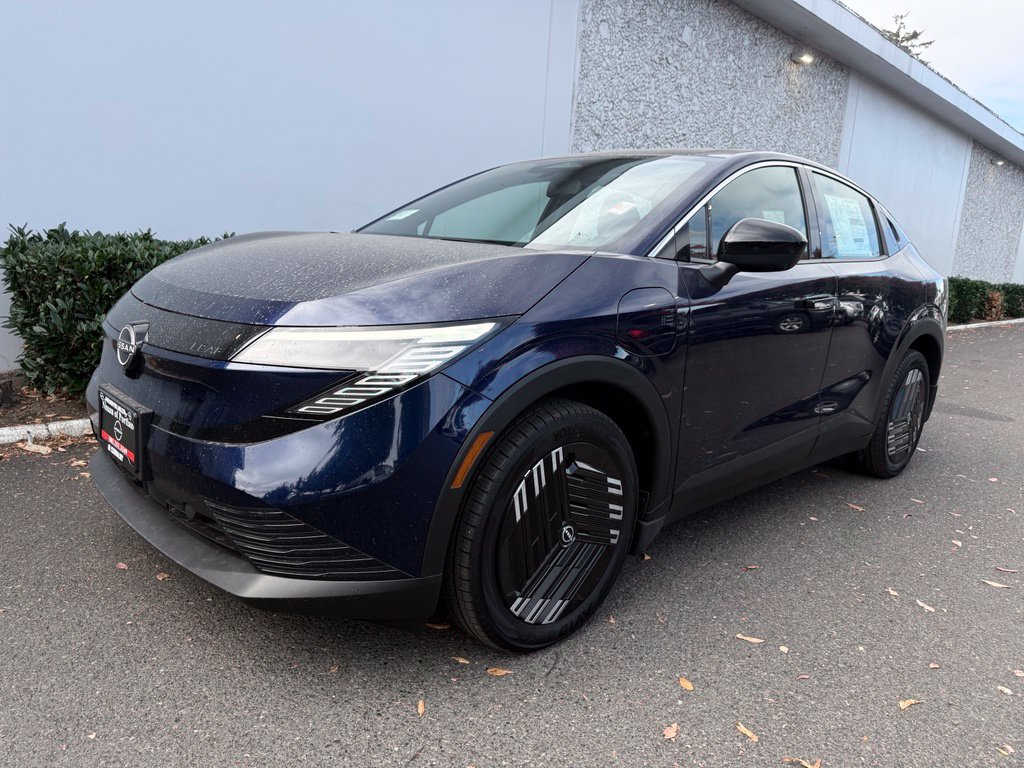 New 2026 Nissan Leaf FWD 360° Tour