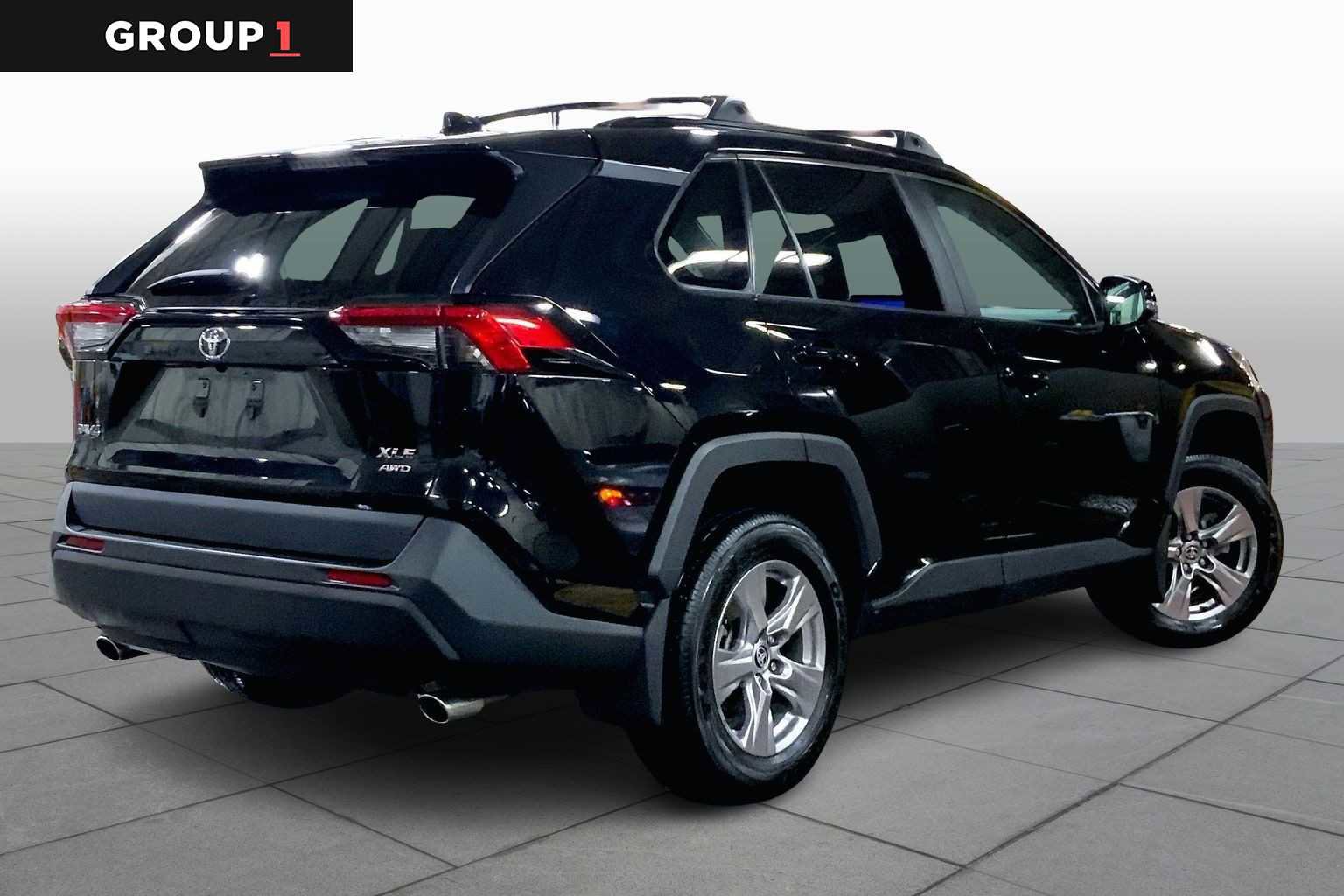 Used 2023 Toyota RAV4 XLE image 12