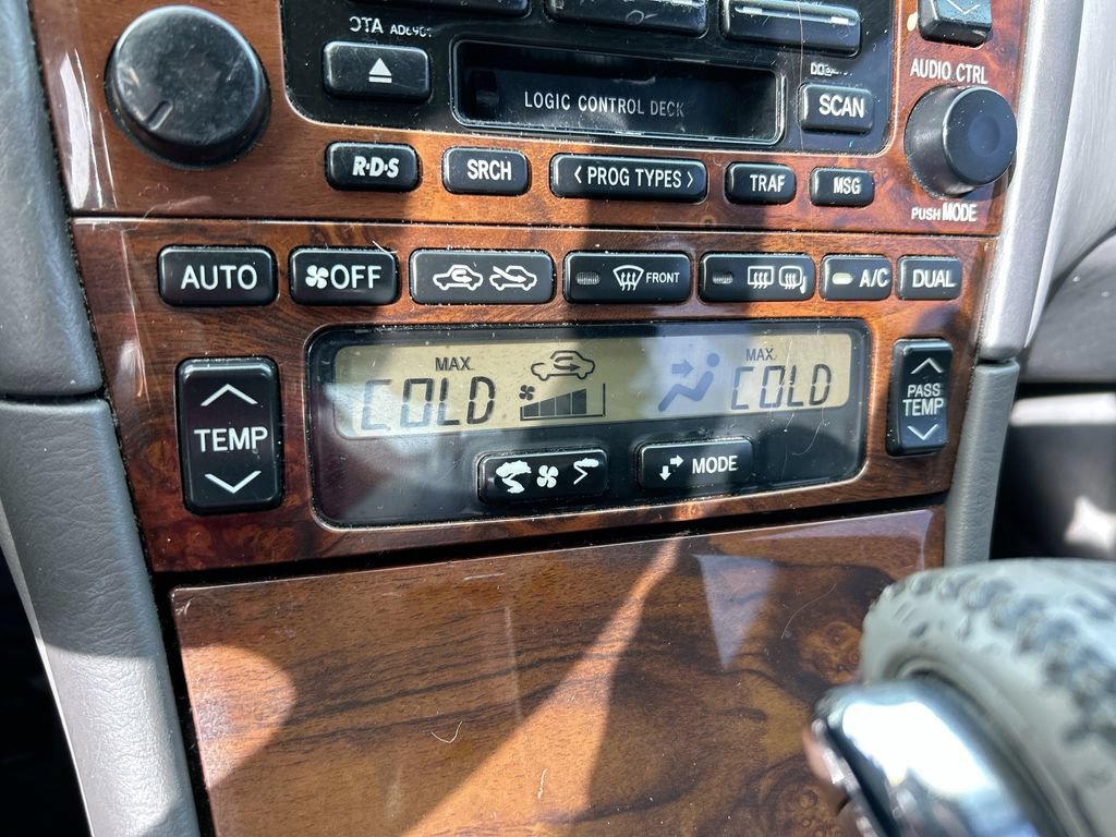 Used 2004 Toyota Avalon XL FWD image 22